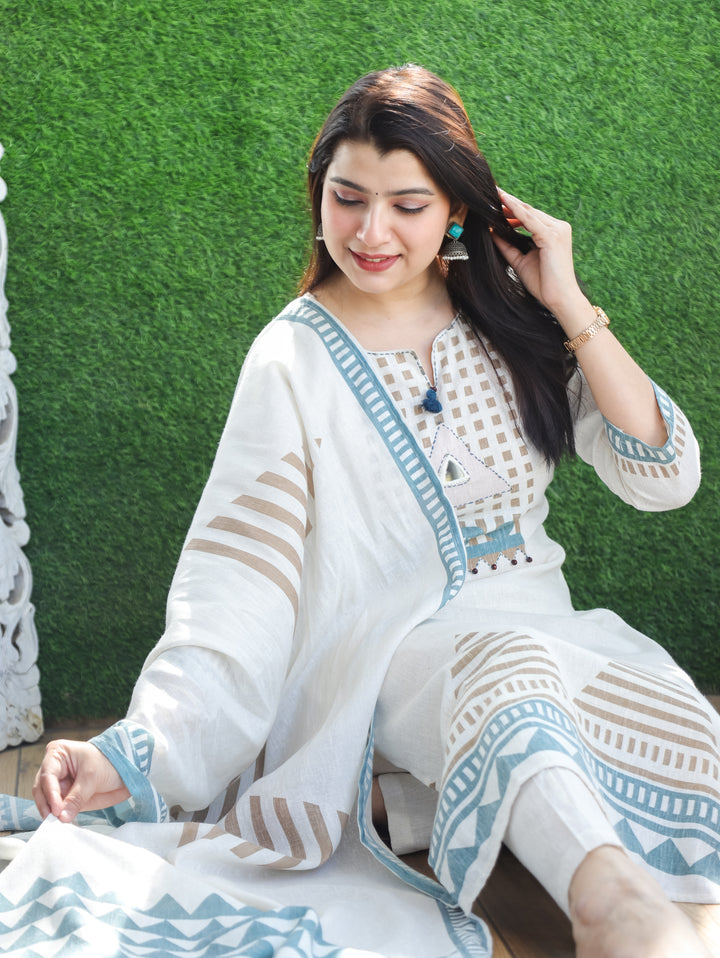 Aadhira Shell White Mirror with Tassels Work on Neck Printed Cotton Linen Set
