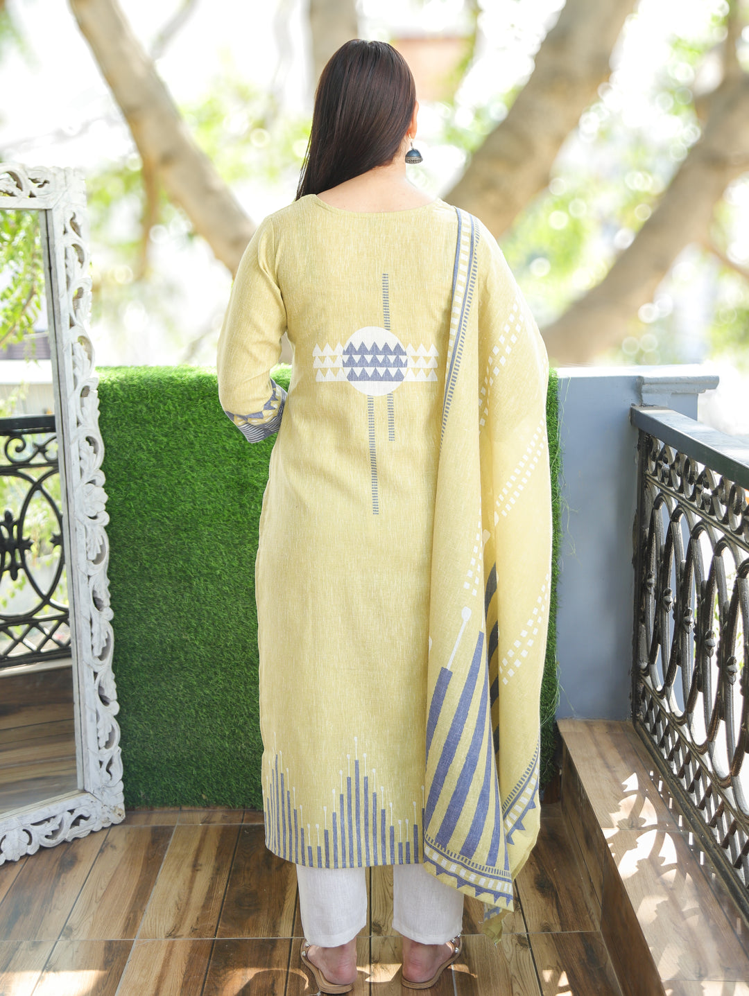 Aadhira Pista Green Mirror with Thread Work on Neck Printed Cotton Linen Set
