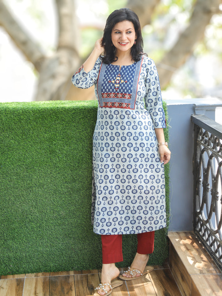 Soni Ice Blue Bel Buti Dabu Printed Cotton Kurti