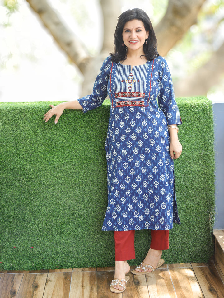 Arya Indigo Blue Dabu Printed Cotton Kurti