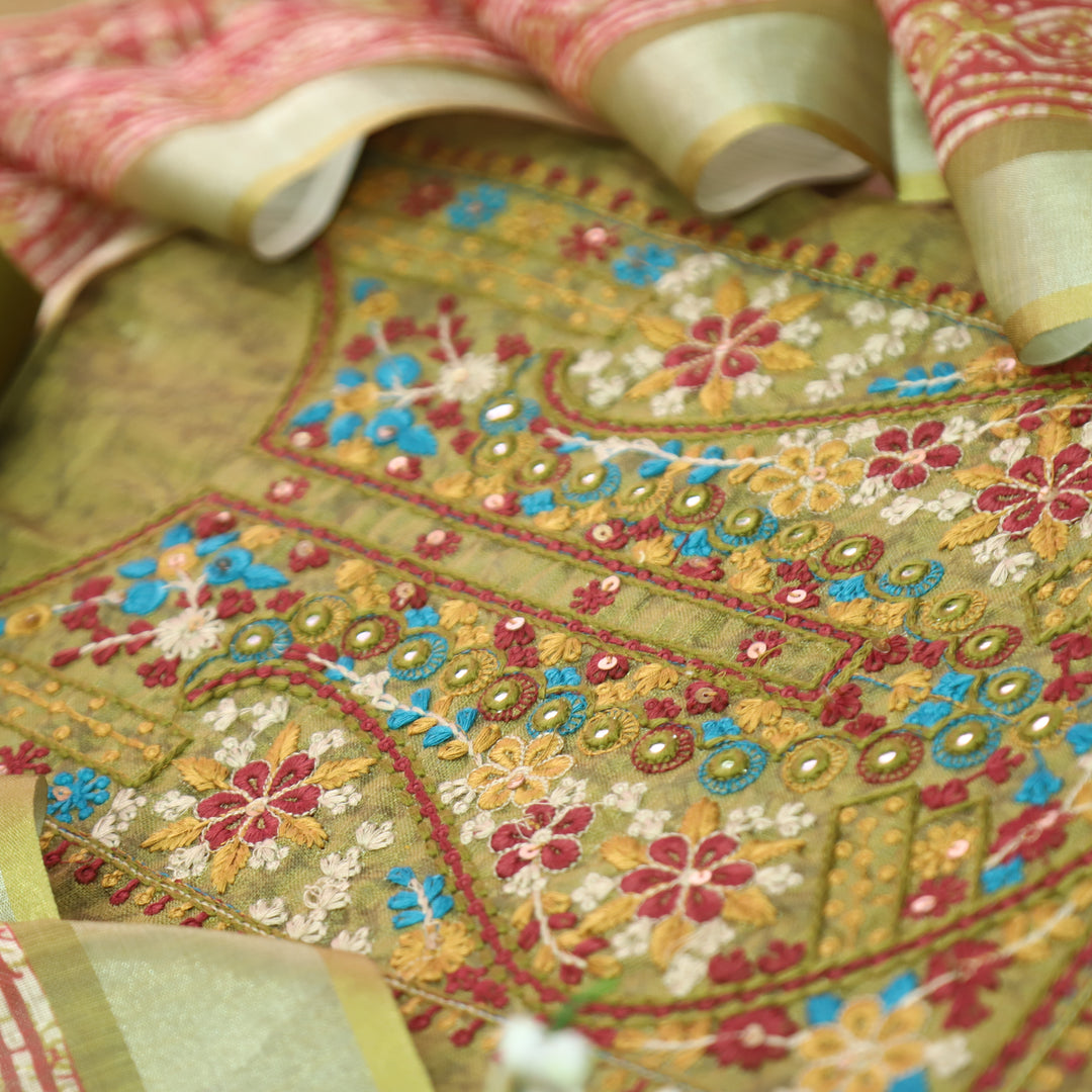 Fanaa Mehndi Green Thread Embroidered with Patra Self Printed Cotton Linen Set