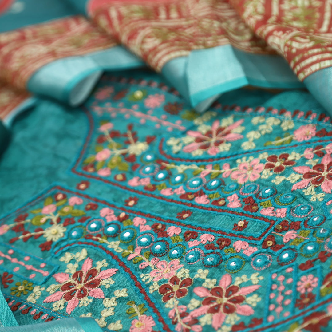 Fanaa Juniper Teal Thread Embroidered with Patra Self Printed Cotton Linen Set