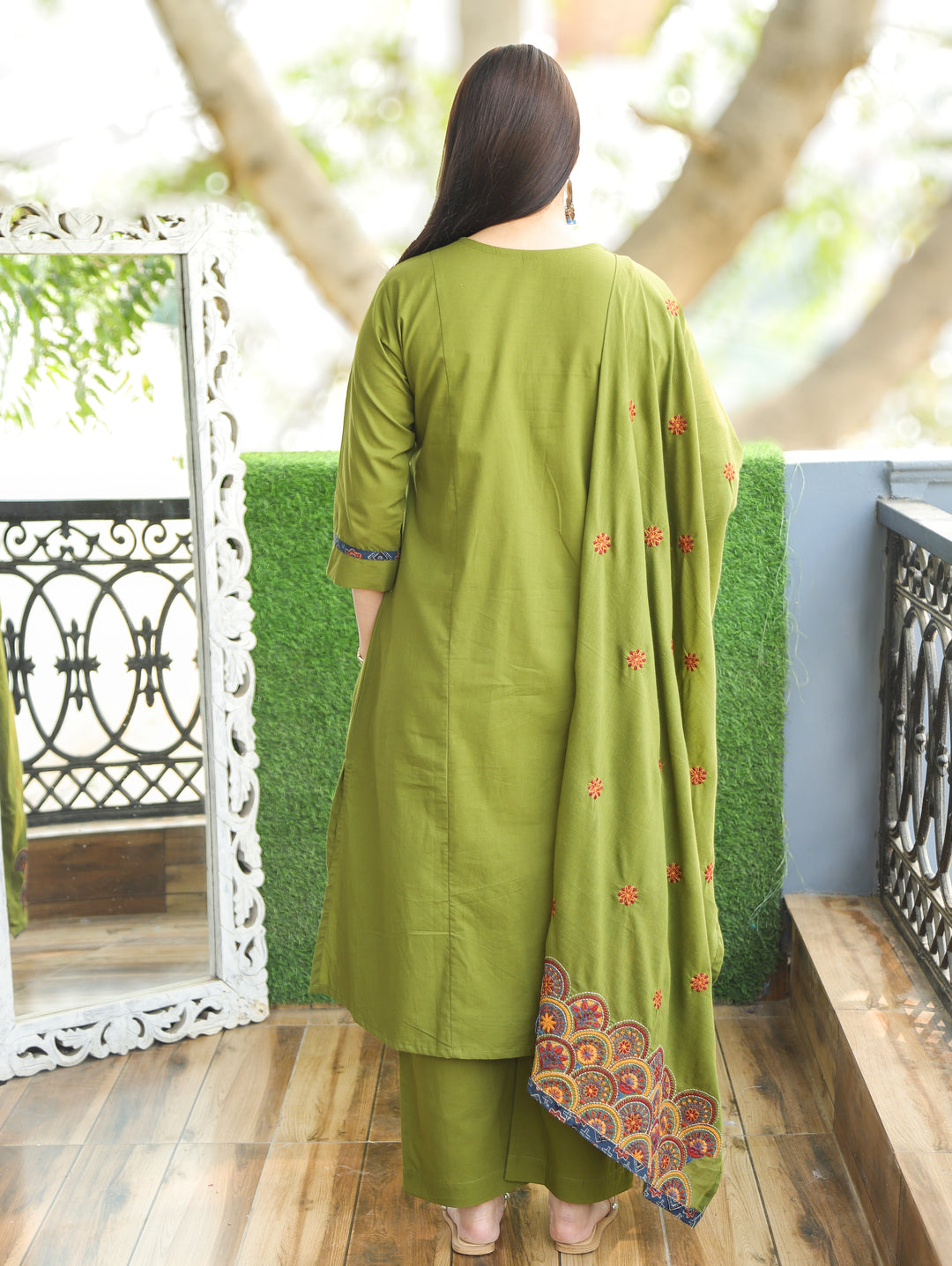 Keshvi Mehndi Green Thread Embroiered Neck with Patra Cotton 3 Piece Set