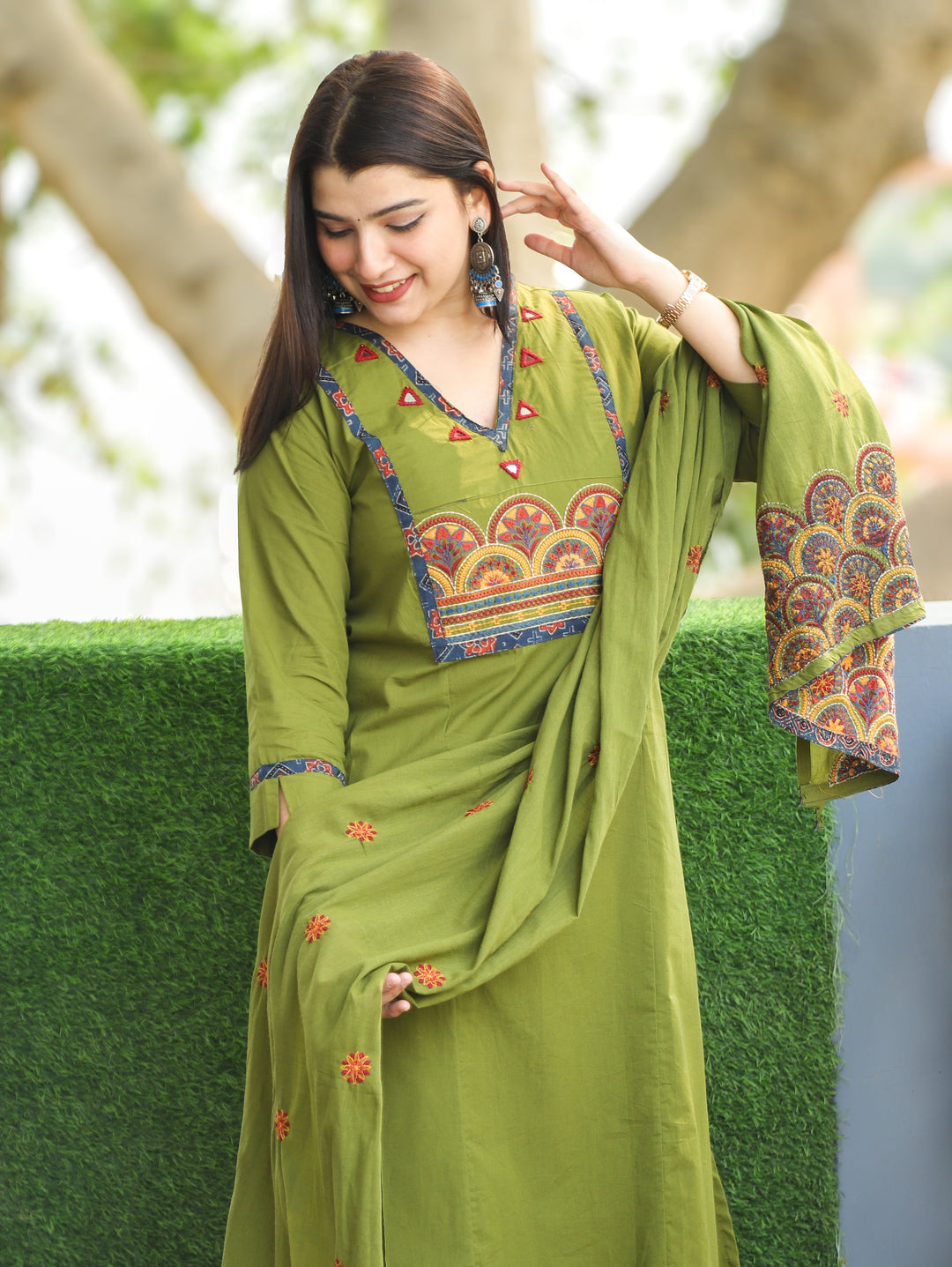 Keshvi Mehndi Green Thread Embroiered Neck with Patra Cotton 3 Piece Set