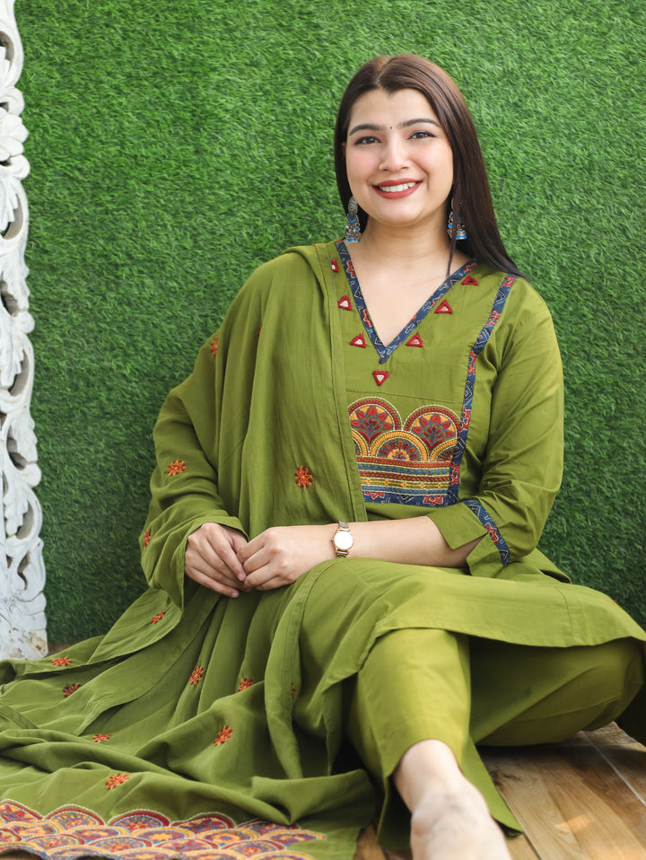 Keshvi Mehndi Green Thread Embroiered Neck with Patra Cotton 3 Piece Set