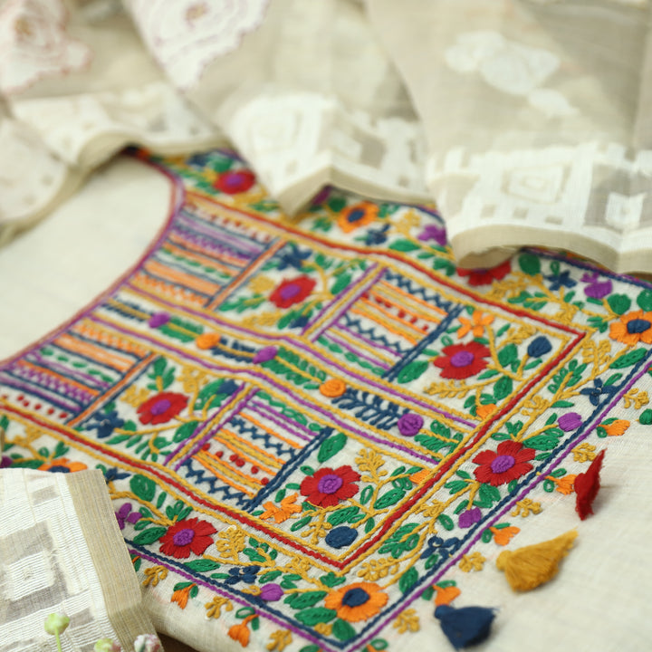 Avika Hazel Beige Kolkata Hand Embroidered Work Chanderi Set D4