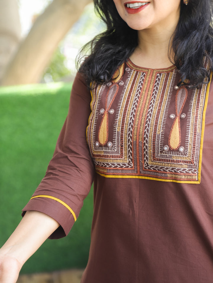 Chanda Chocolate Brown Thread Embroidered Neck Yoke Work Cotton Kurti