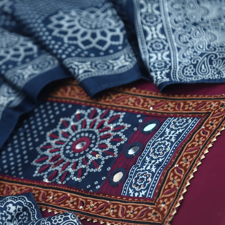 Farnaz Plum Purple Mirror Work Jam Cotton Satin With Mashru Stole Dupatta