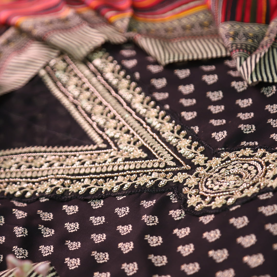 सरवरी Ebony Black Embellished V Neckline Foil Work Semi Pashmina Winter Set