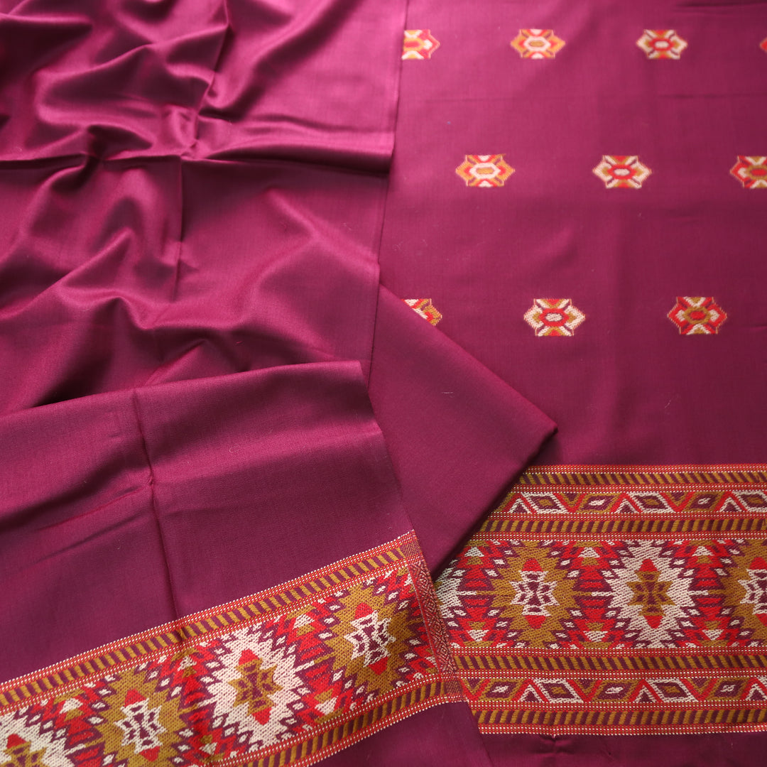 कृति Mahogany Wine Kullu Thread Weaved Hem Semi Pashmina Winter Suit Set