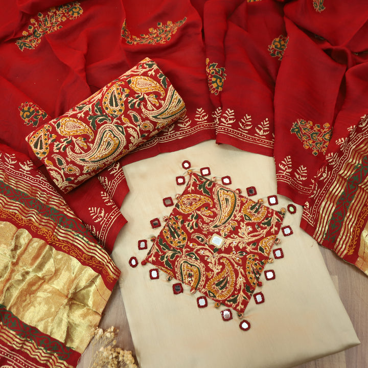 Saheli Beige Red Mirror Work Applique Kalamkari Jam Cotton Set