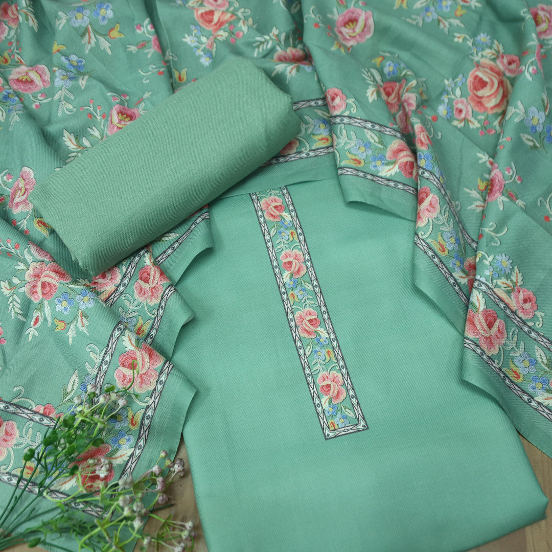 निर्मित Fern Green Defined By Floral Printed Work Semi Pashmina Winter Set