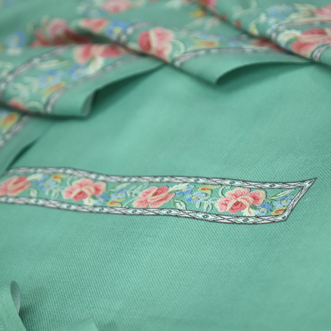 निर्मित Fern Green Defined By Floral Printed Work Semi Pashmina Winter Set
