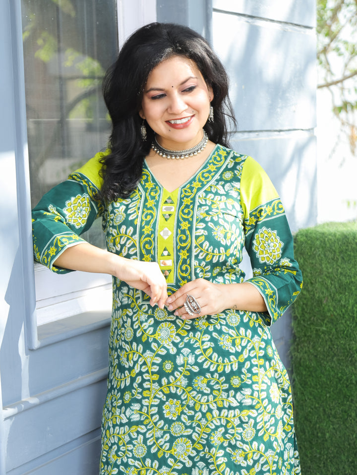 Palki Pine Green V Neck Mirror Work Kalamkari Floral Printed Cotton Kurti
