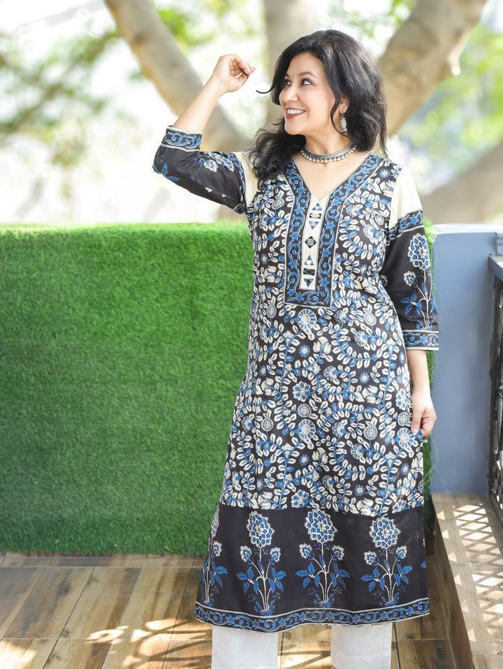 Palki Midnight Black V Neck Mirror Work Kalamkari Floral Printed Cotton Kurti