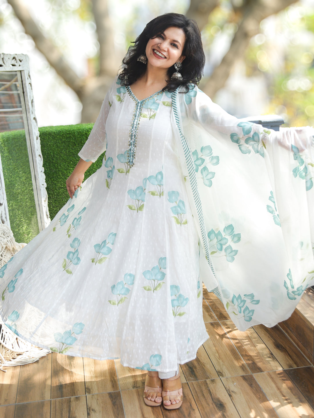 Bella White with Sky Blue Mul Cotton 3 Piece Set