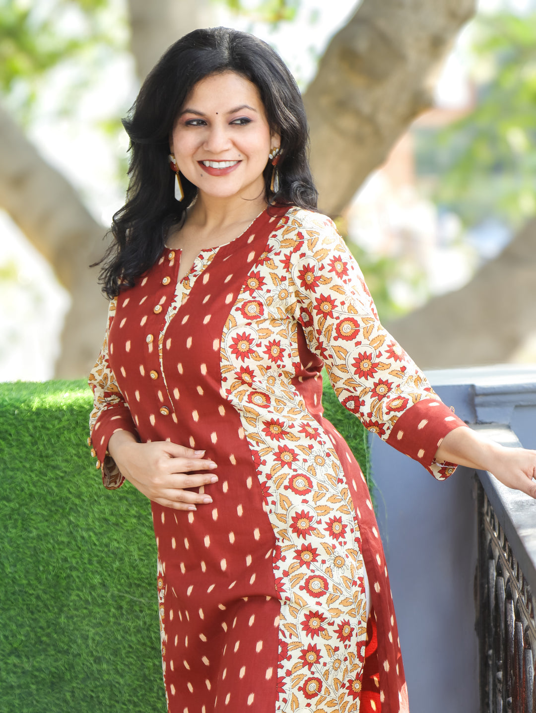 Khushi Barn Red Button Work in Beige Kalamkari Floral Printed Panel Cotton Kurti