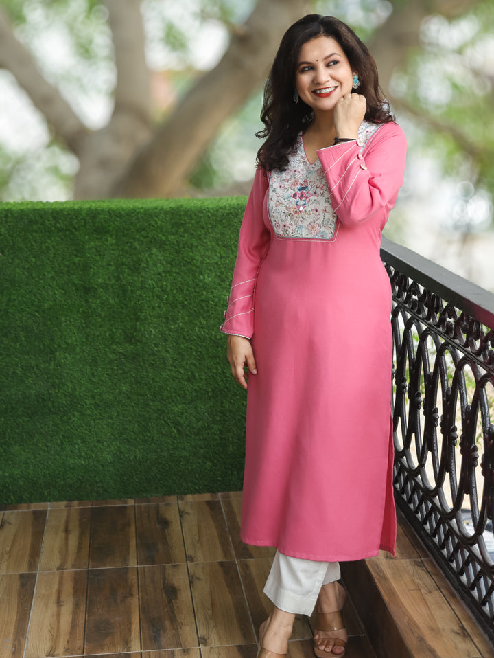 Rashi Pastel Pink with Mirror Work on Floral Print Patch Semi Pashmina Winter Kurti