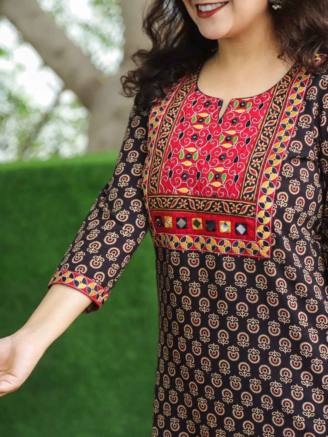 Madhuri Ebony Black Kutch Mirror Yoke with Embroidery Work Gamthi Print Cotton Kurti D4