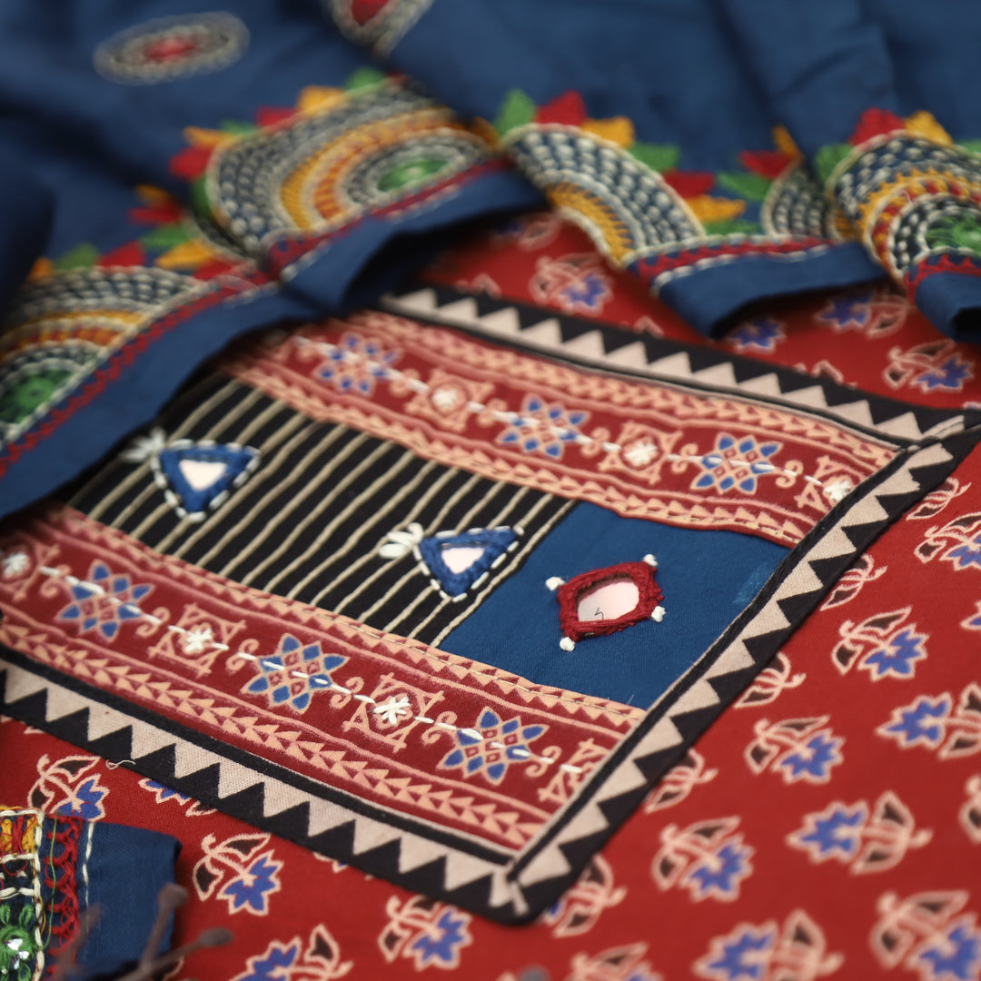 Vaniya Cherry Red Kutch Mirror Yoke Ajrak Print Cotton Set