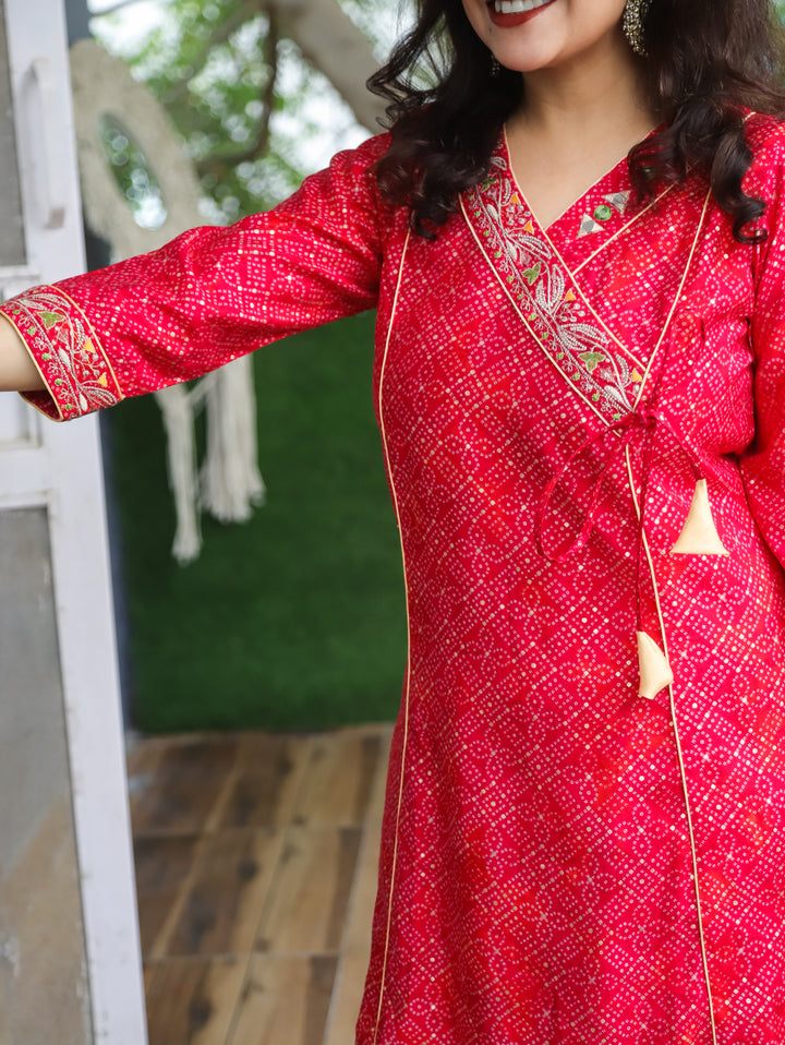 Deepti Rani Pink Angrakh Neck with Knot in Panel Style Bandhani Print Modal Kurti