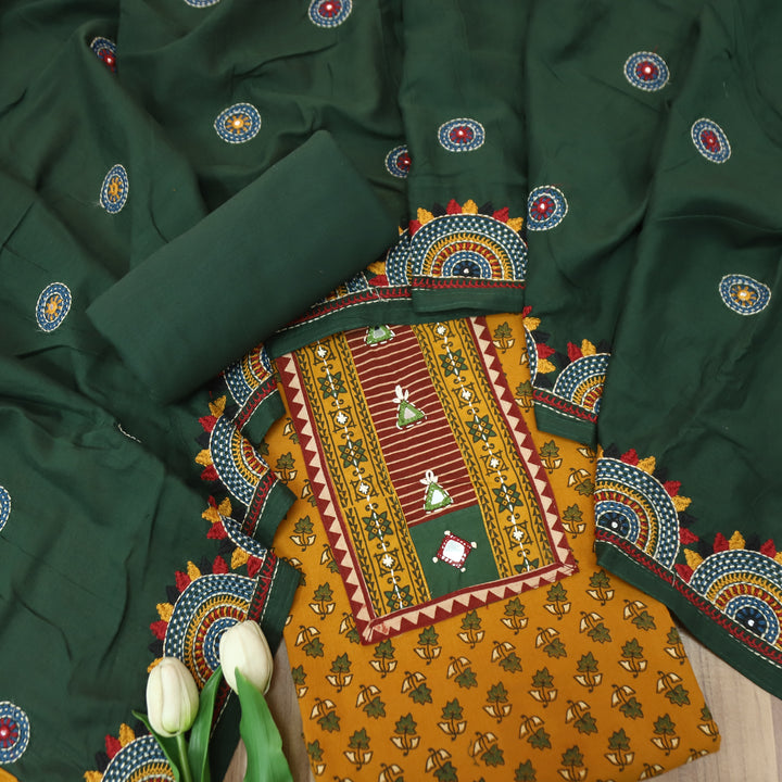 Vaniya Dijon Yellow  Kutch Mirror Yoke Ajrak Print Cotton Set