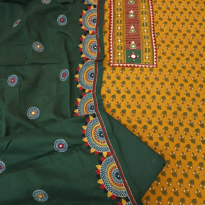 Vaniya Dijon Yellow  Kutch Mirror Yoke Ajrak Print Cotton Set