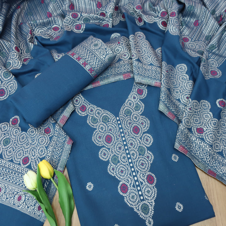 सांभवी Cerulean Blue Defined By Thread and Zari Weaved Neck Semi Pashmina Winter Set