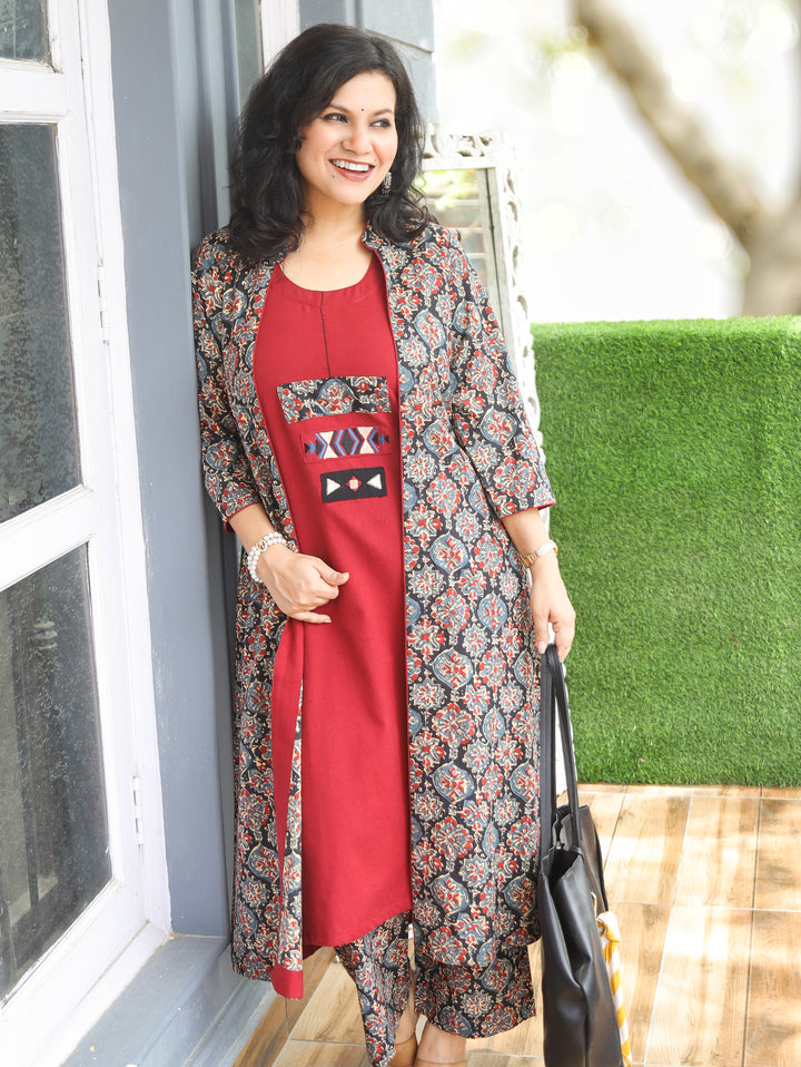 Deewani Off White Cotton 2 Piece Set with Cape