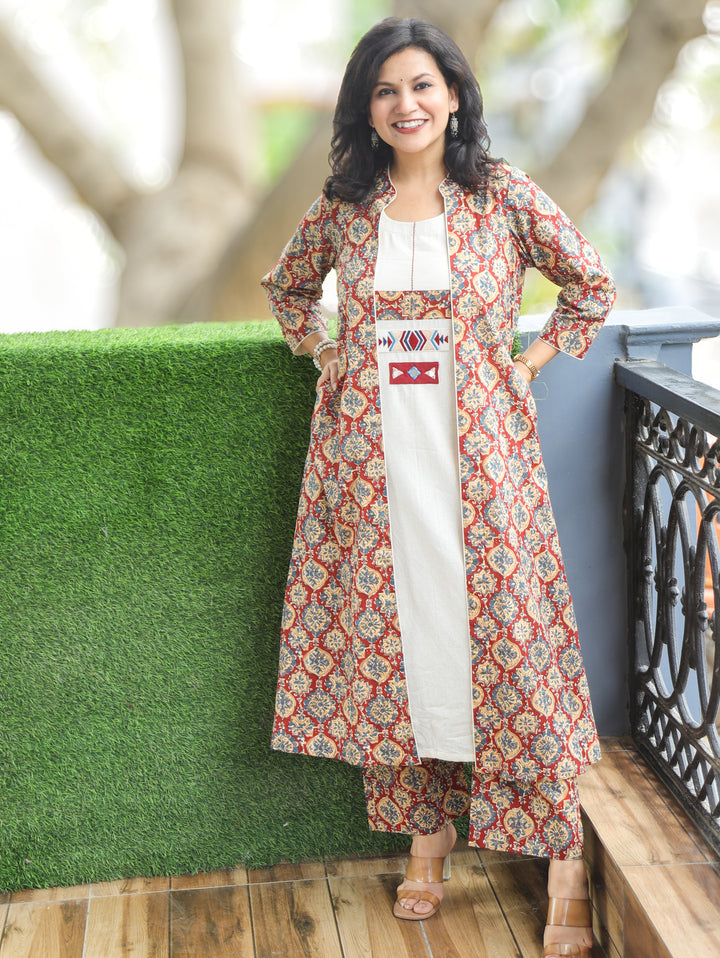 Deewani Off White Cotton 2 Piece Set with Cape
