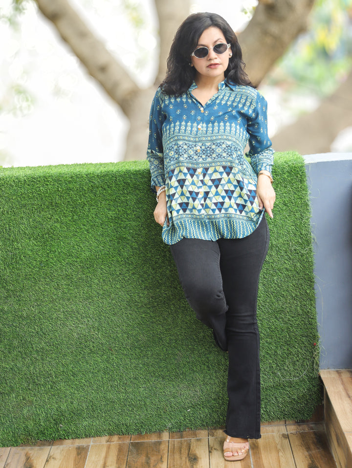Raajvi Ocean Teal Digital Print Muslin Shirt