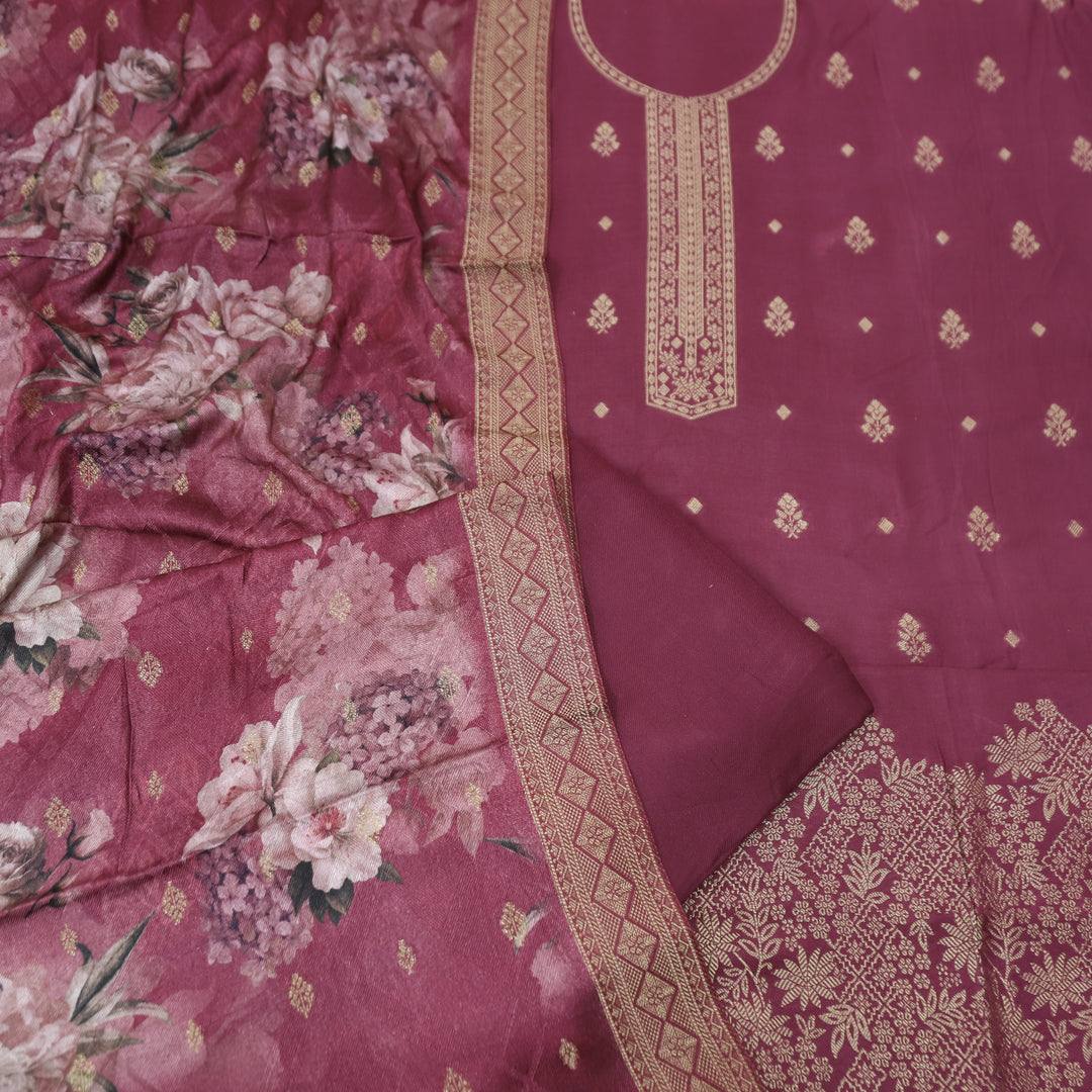 संभवी Mahogany Red Zari Weaved Neck and Hemline Work Semi Pashmina Winter Set