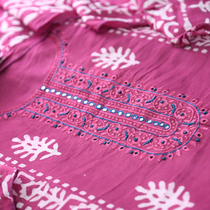 Rupali Helio Orchid Thread Embroidered with Patra Modal Set