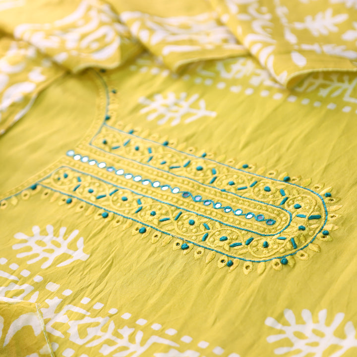 Rupali Sunflower Yellow Thread Embroidered with Patra Modal Set