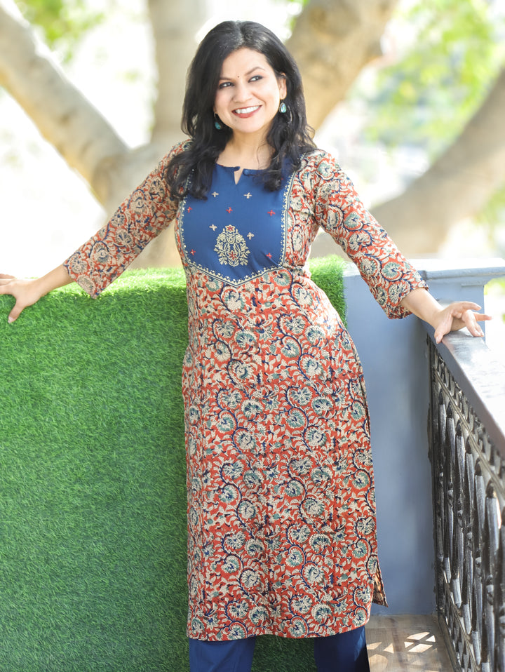 Sajni Blue Floral Yoke Thread Work with Red Kalamkari Printed Cotton 2 PIece Set