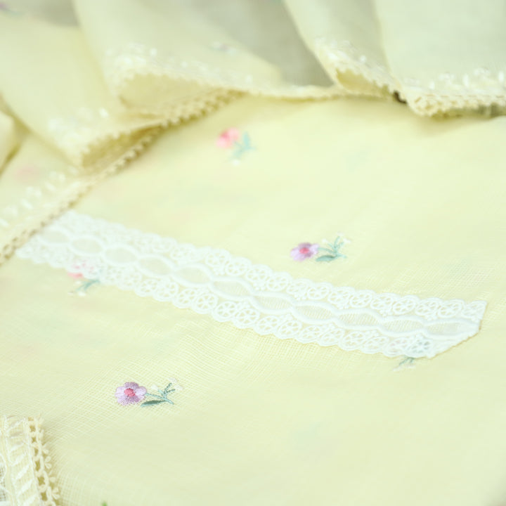 Fitoori Buttermilk Yellow Lace Patch with Floral Thread Embroidered Kota Doriya Suit Set