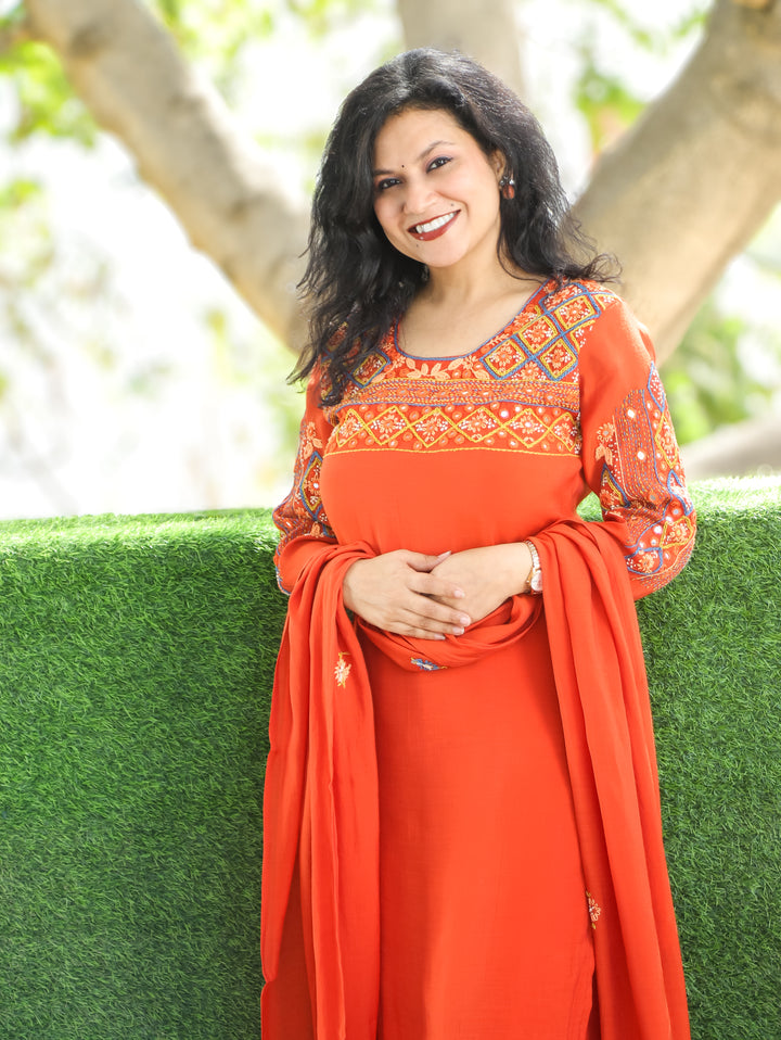 Bhanushi Orange Bengal Hand Embroidery 3 Piece Set