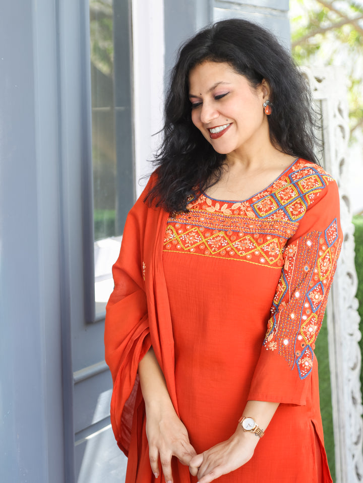 Bhanushi Orange Bengal Hand Embroidery 3 Piece Set