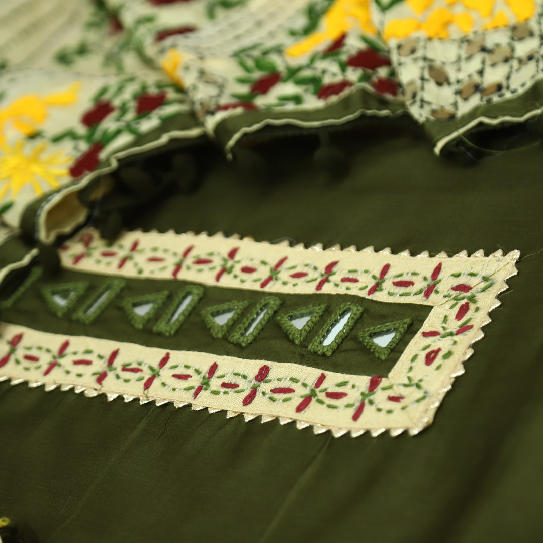 Rukhsat Forest Green Mirror In Front with Patch Glazed Cotton Suit Set