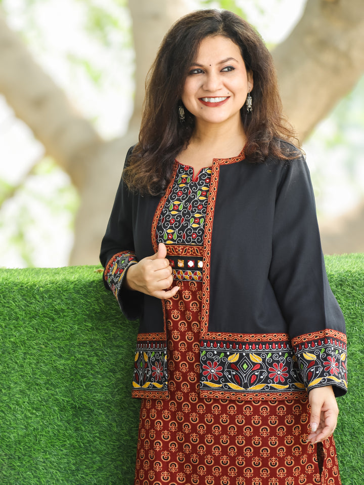 Sejal Black Round Neck with Embroidered Hem and Sleeve Semi Pashmina Jacket