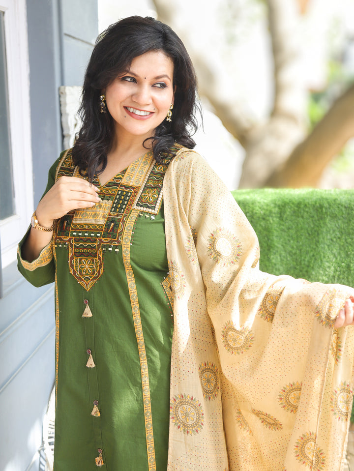 Parvati Pine Green Embroidered Cotton 3 Piece Set