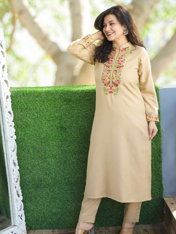 छाया Daisy Beige Thread Embroidered Neck Semi Pashmina Winter Kurti