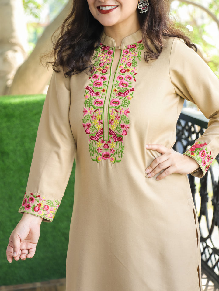 छाया Daisy Beige Thread Embroidered Neck Semi Pashmina Winter Kurti