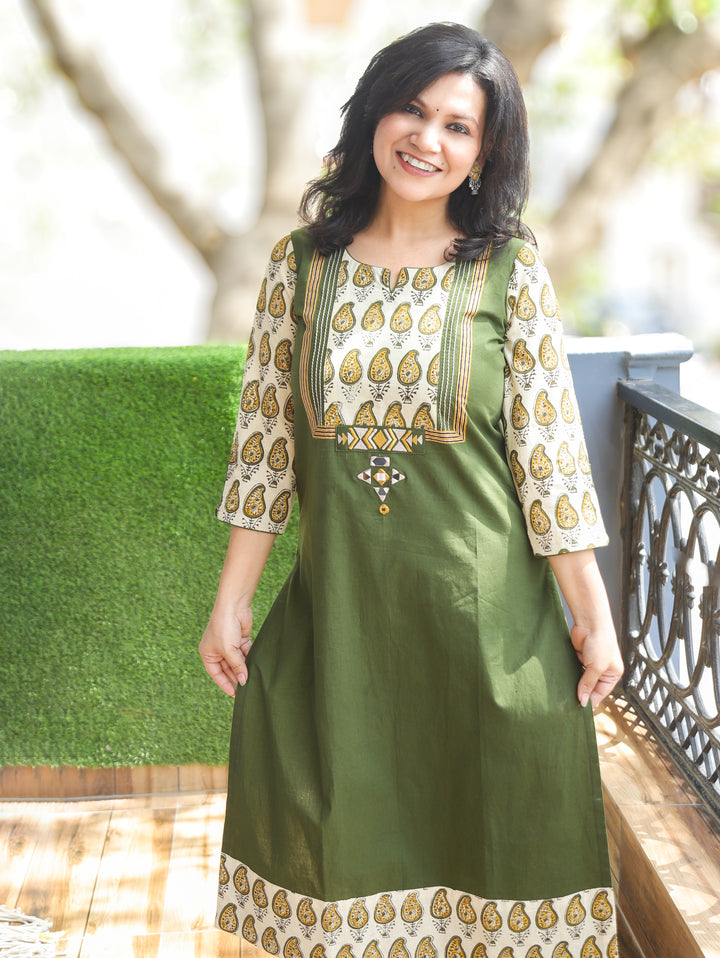 Purvi Macha Green Block Print Yoke Cotton Kurti