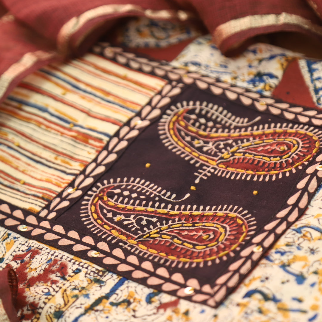 Sufna Barn Maroon Paisley Print Yoke Kalamkari Printed Cotton Set
