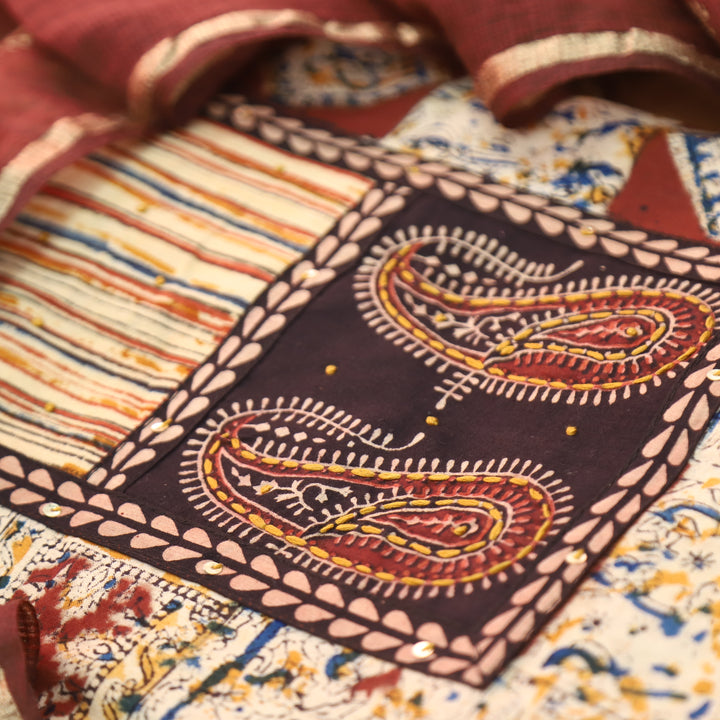 Sufna Barn Maroon Paisley Print Yoke Kalamkari Printed Cotton Set