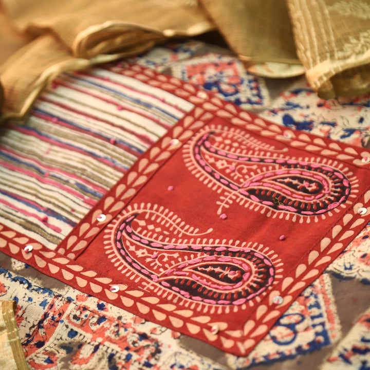 Sufna Peanut Beige Paisley Print Yoke Kalamkari Printed Cotton Set