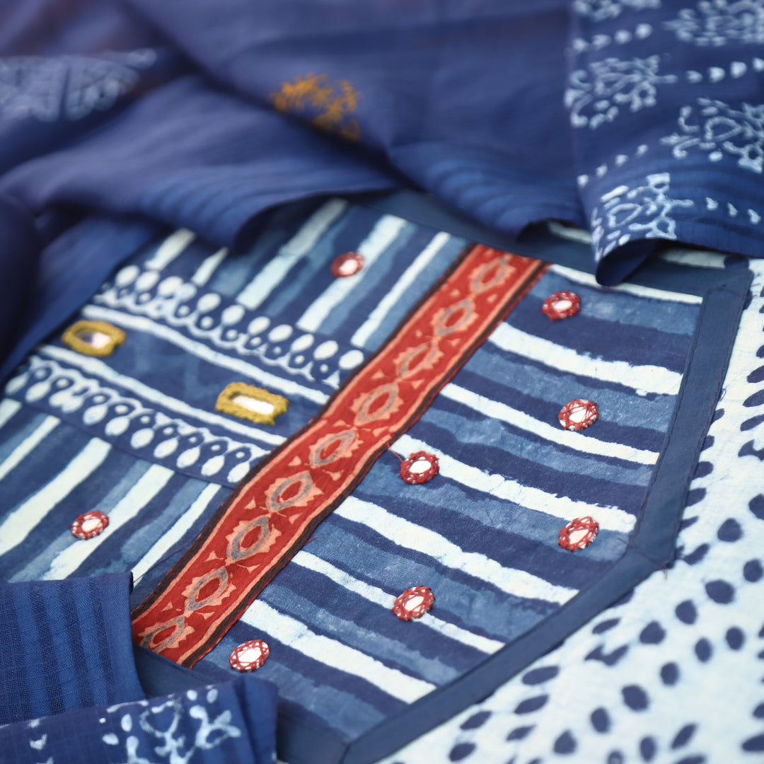 Ishani Stone Blue Kutch Mirror Dabu Printed Cotton Set D2