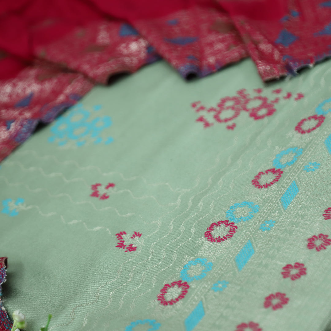 शिवानी Sage Green All Over Thread and Zari Weaved Semi Pashmina Winter Set