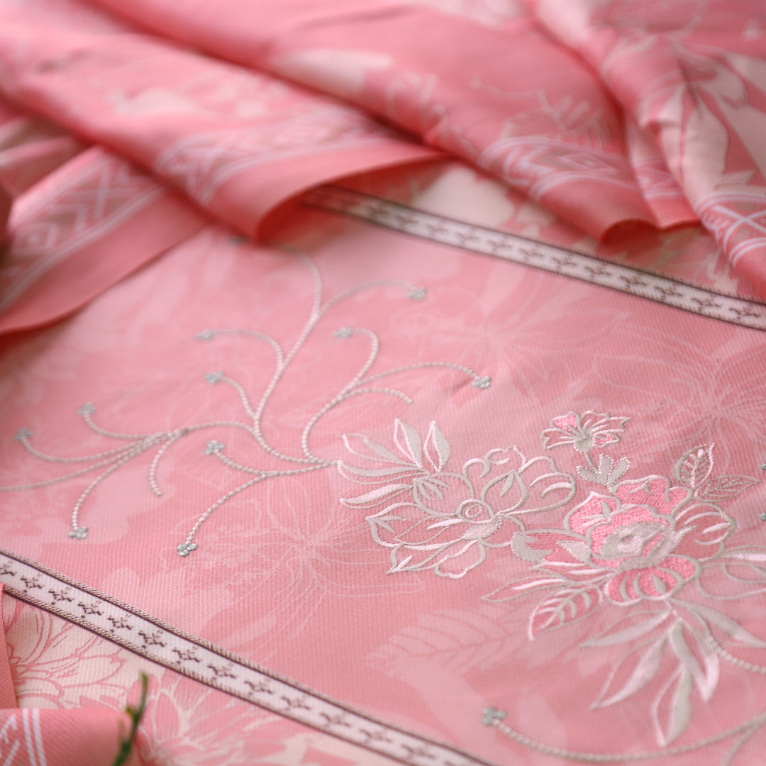 गुरप्रीत Pastel Peach Thread Work in Panel Floral Printed Semi Pashmina Winter Set